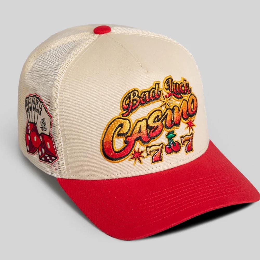 🎰 FIELD GRADE BAD LUCK CASINO TRUCKER HAT BIEGE 🎰